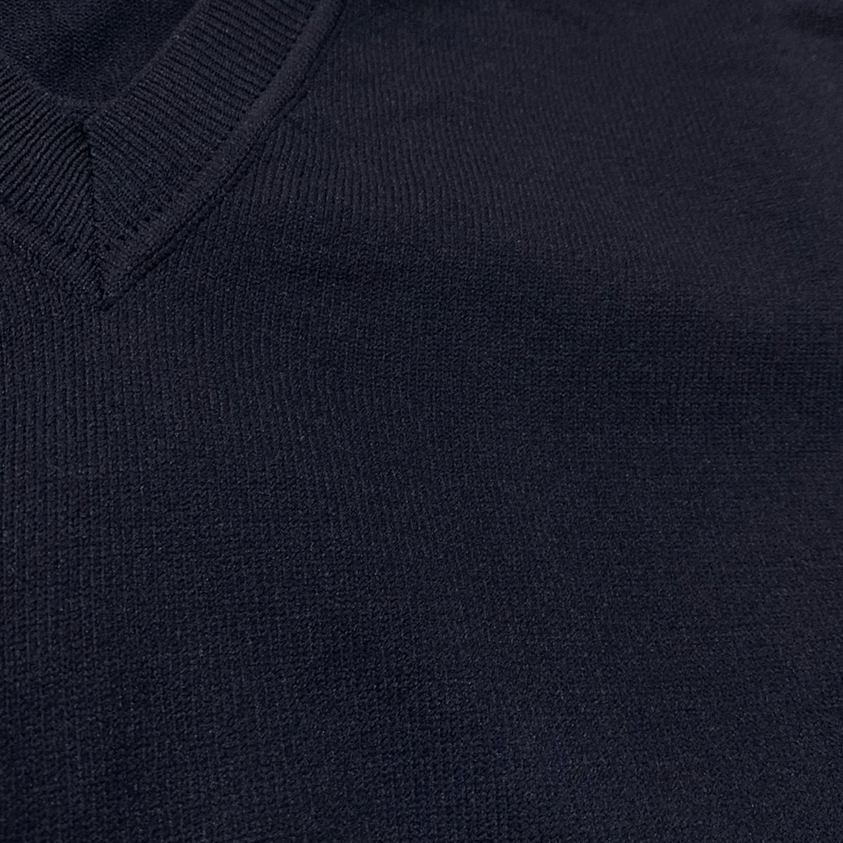 ノースリーブセーター