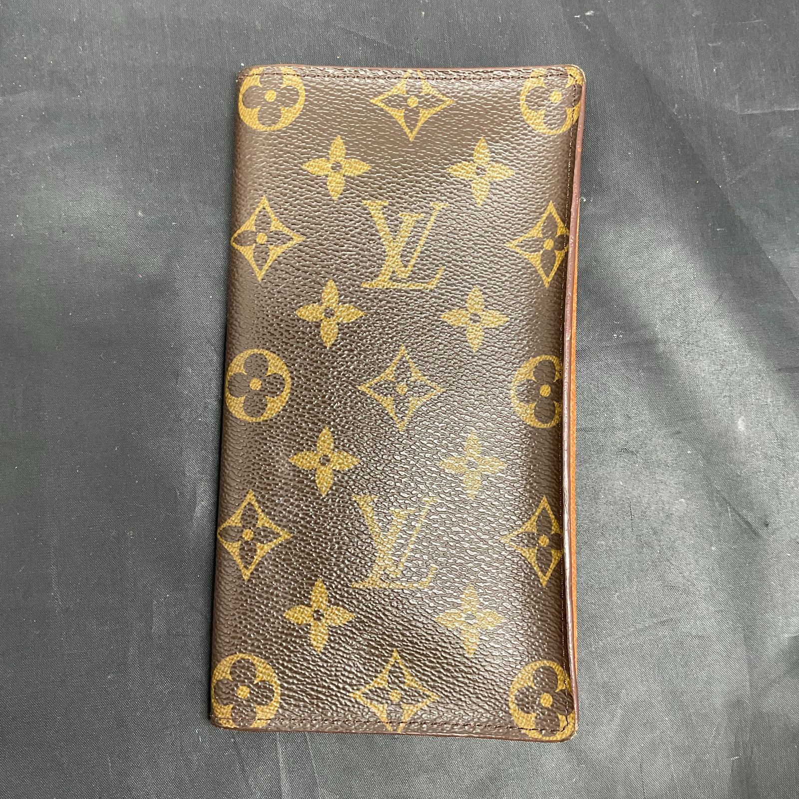 ルイヴィトン モノグラム 札入れ B25101223