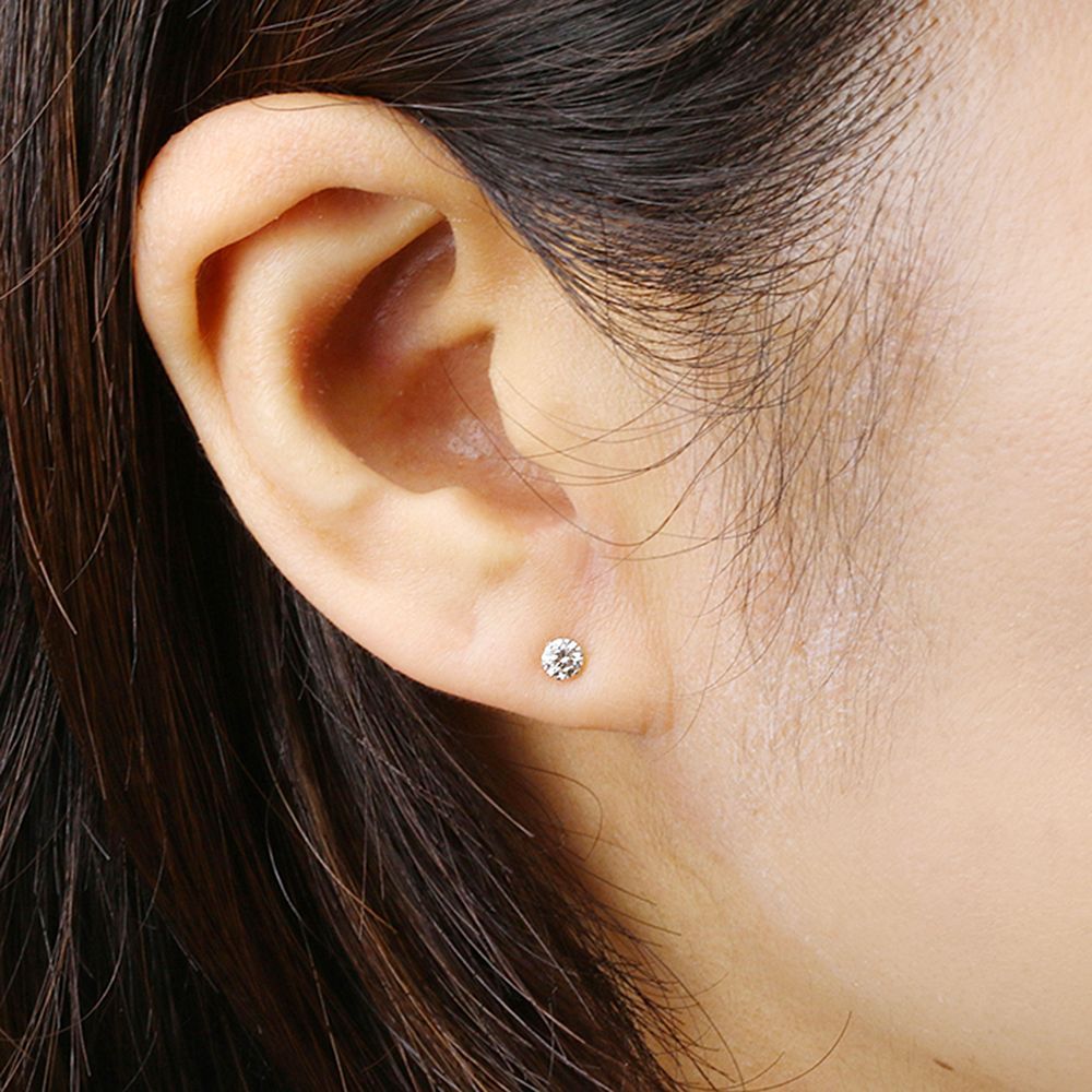 お盆休み大特価 Pt900 天然ダイヤモンド スタッドピアスDカラー