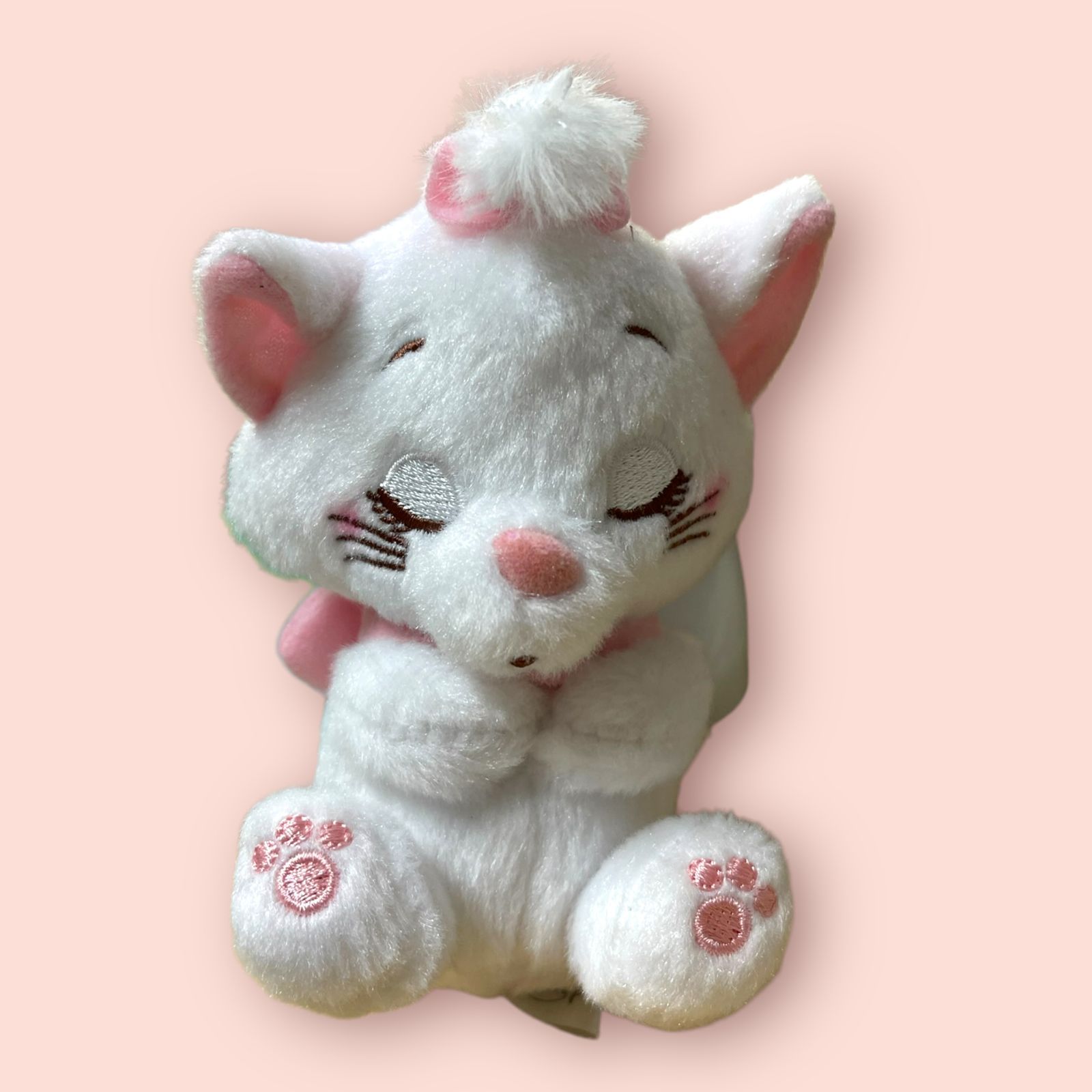 メルカリshops ディズニー マリー おしゃれキャット ぬいぐるみ キーホルダー キーチェーン