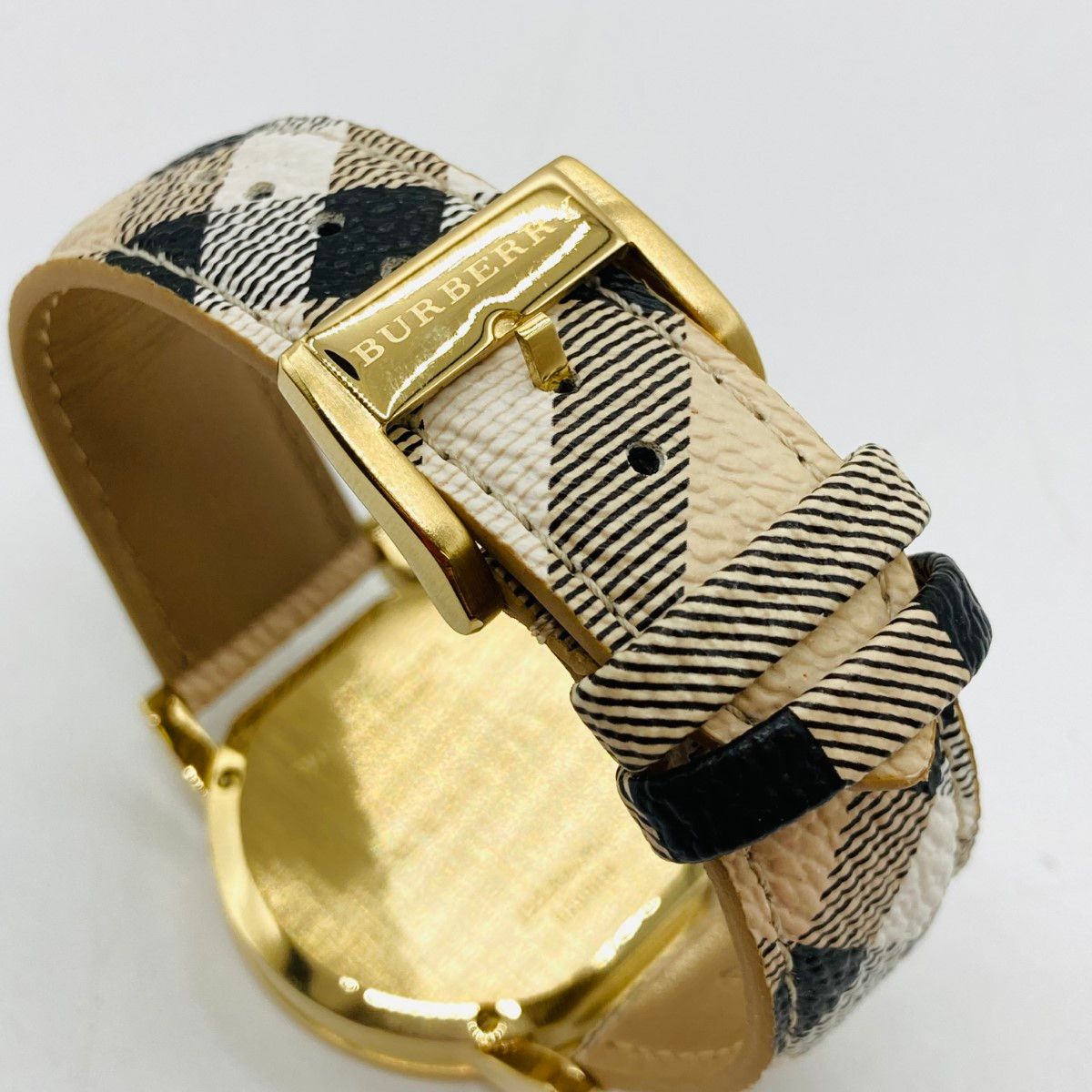 BURBERRY バーバリー クロノグラフ デイト シルバー文字盤 ブラック SS