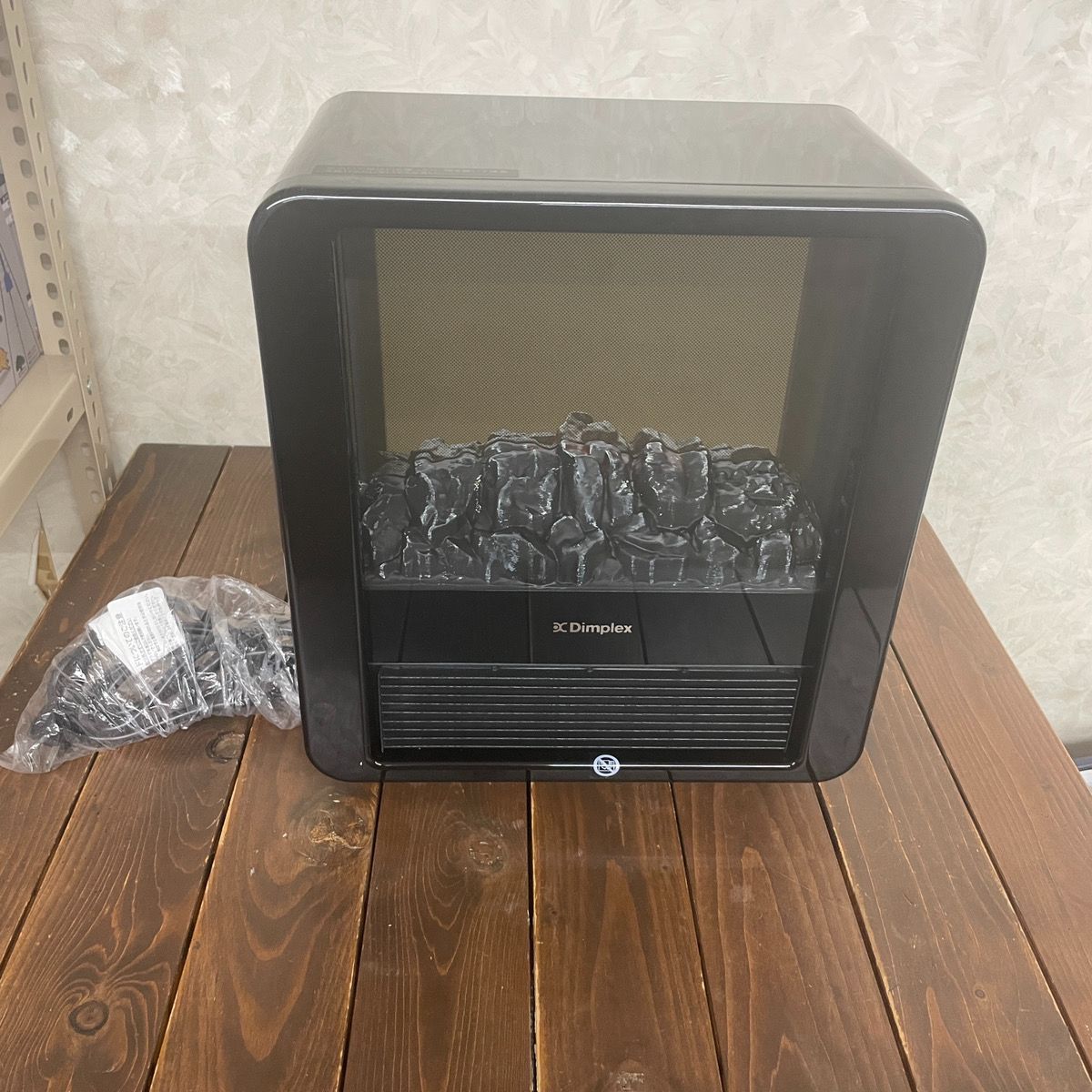 〇【中古展示品】DIMPLEX セラミックファンヒーター 暖炉型電気 