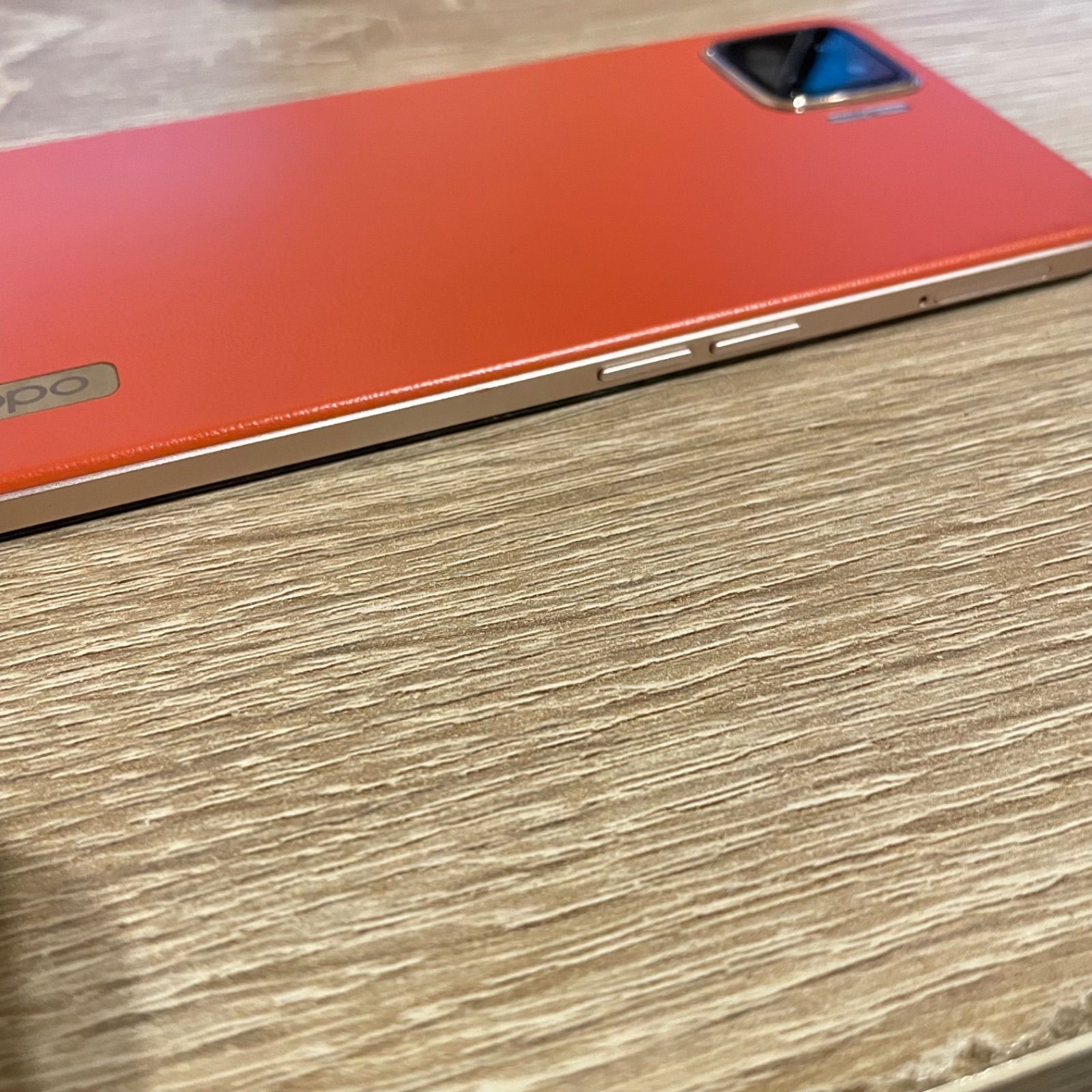 OPPO A73 ダイナミックオレンジ　充実の付属品付き OPPO A73 ダイナミック オレンジ 64GB