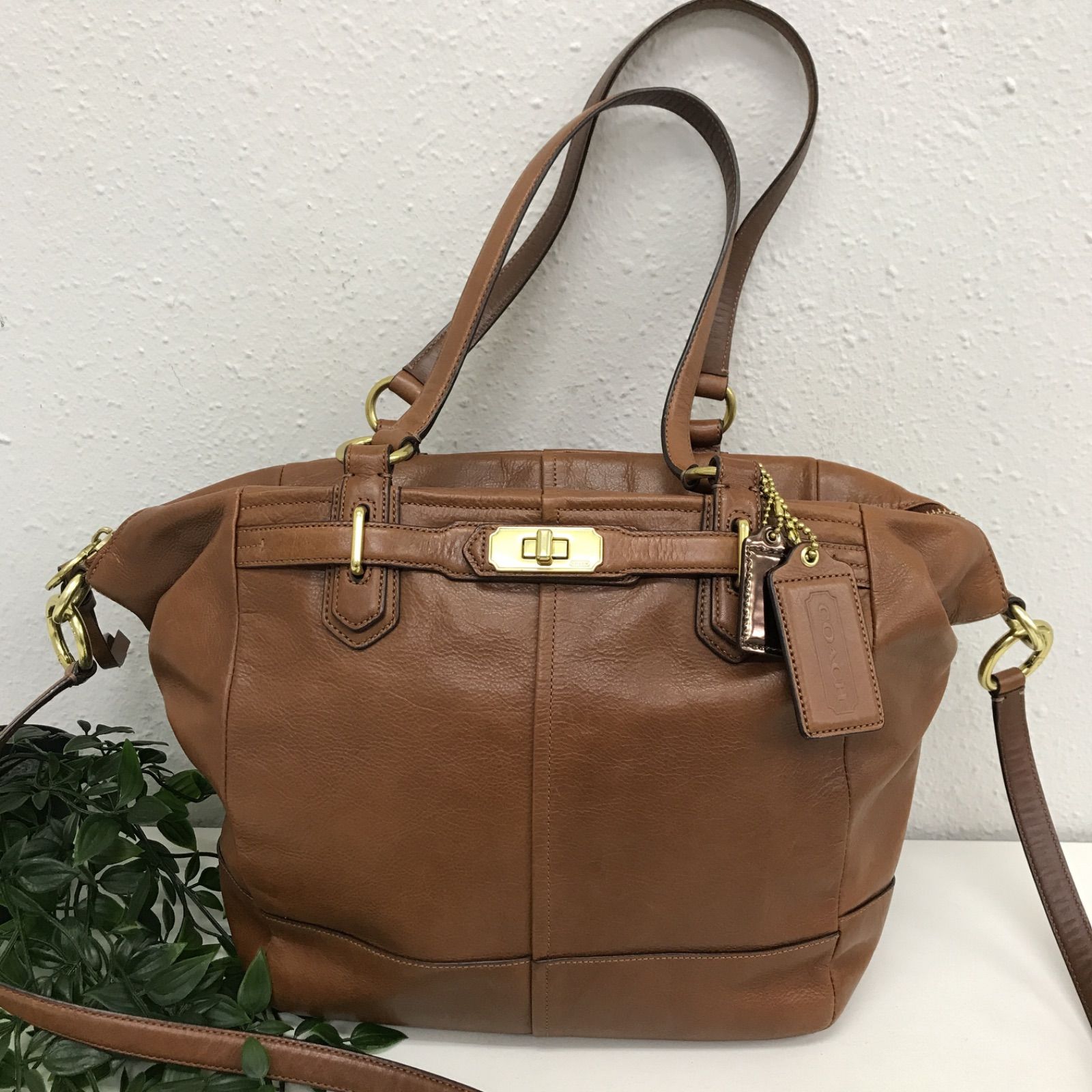 送料無料/プレゼント付♪ 美品 COACH ハンドバッグ 2way ショルダー