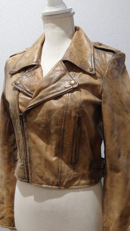 デストロイレザー