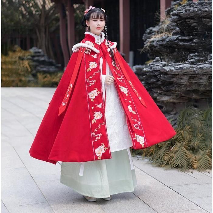 裏起毛レディース漢服マント ロング丈羽織 唐装漢服 冬 花刺繍マント ケープ 森ガール風中華服 厚手 古典美人 ファー付きチャイ BJ0903ML251