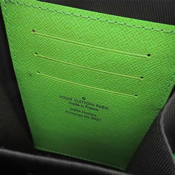 モノグラムキャンバス