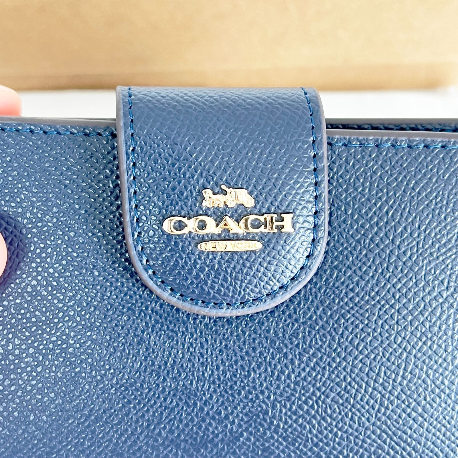 美品超人気 コーチ COACH 財布 二つ折り財布 レザー ミディアム