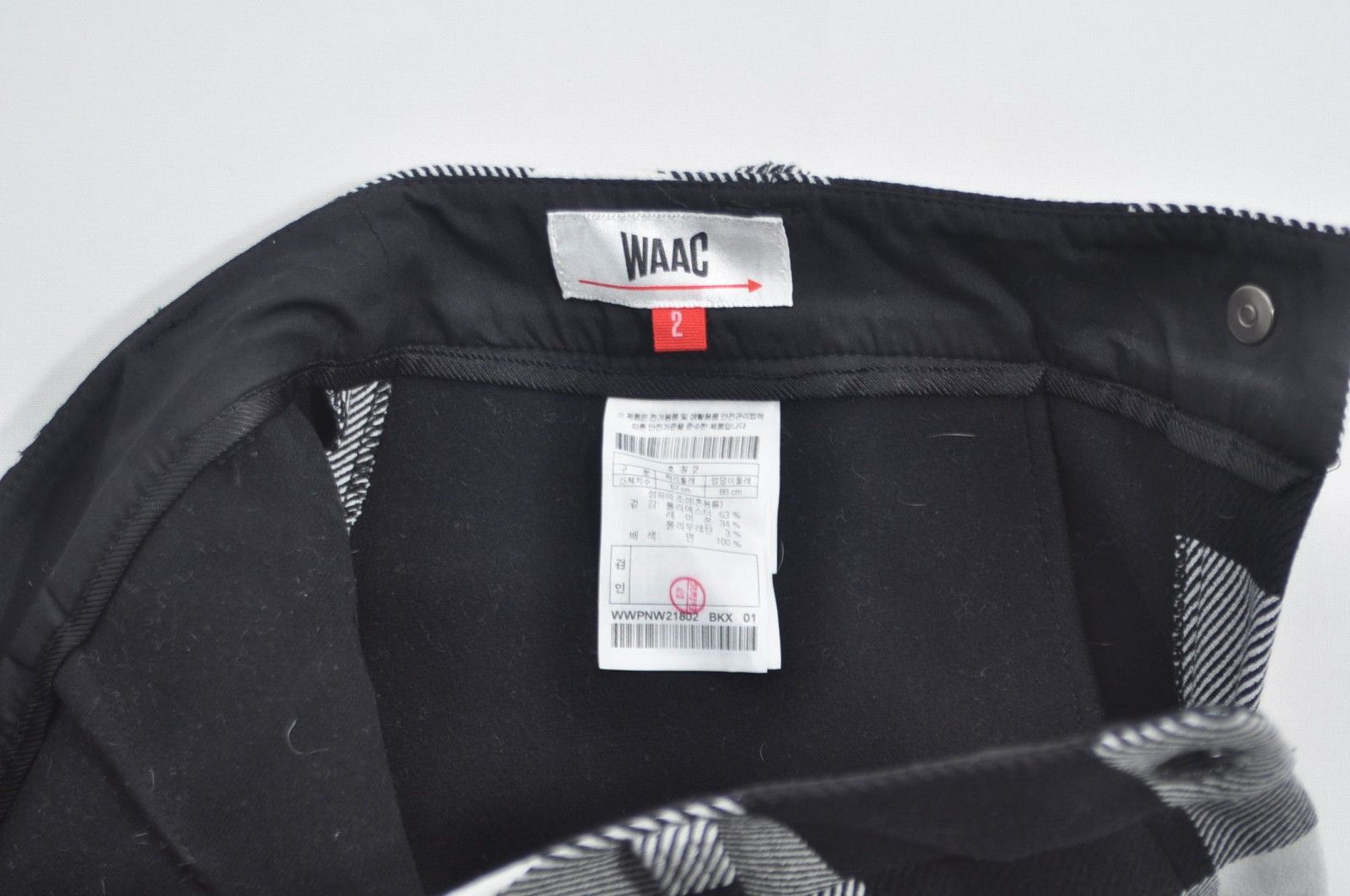 中古 レディース ワック WAAC ショートパンツ 2(M) 白×黒 裏微