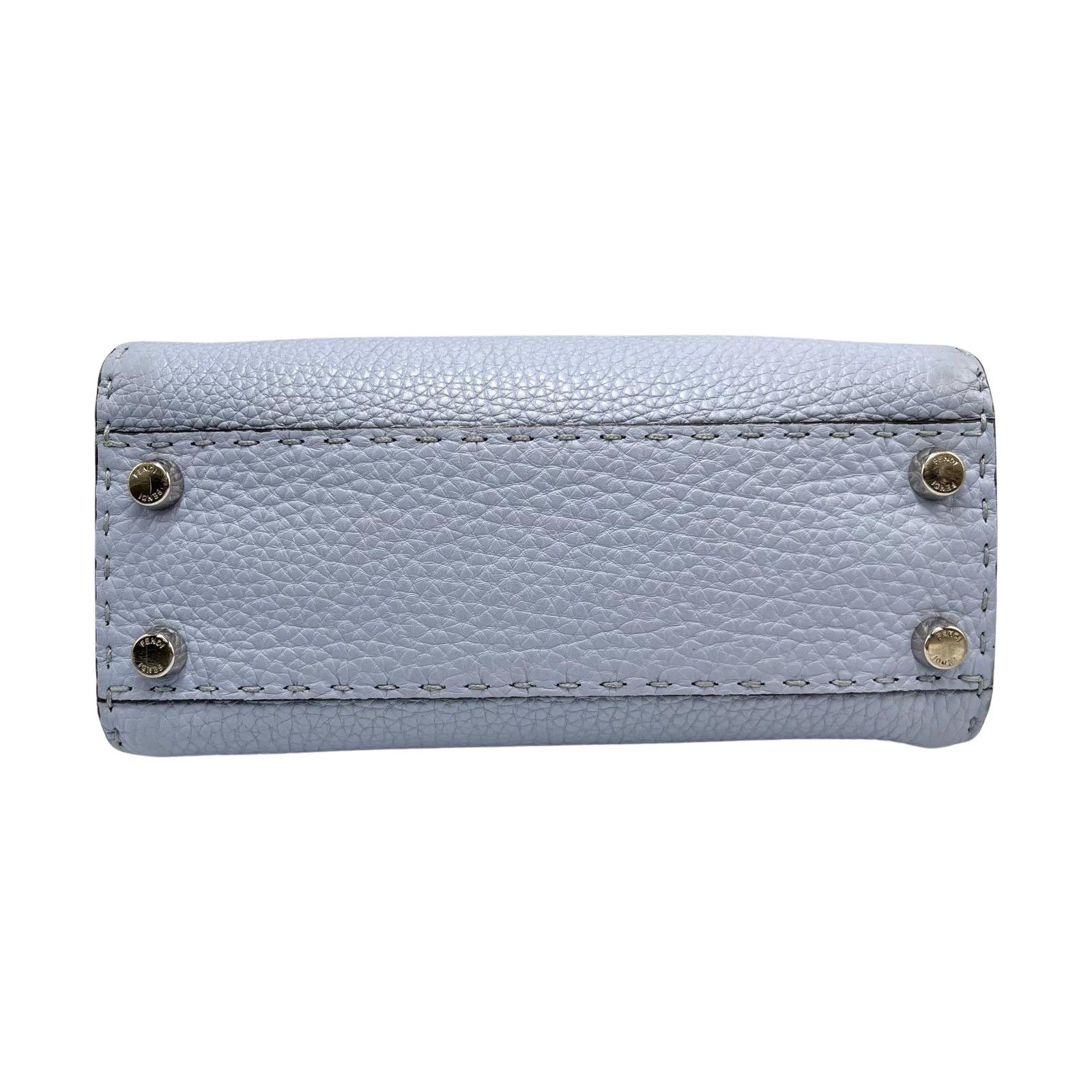 FENDIピーカブー ミニ　ライトブルー　セレリア　ショルダーバッグ ピーカブー ミニ カーフレザー ライトブルー | Fendi