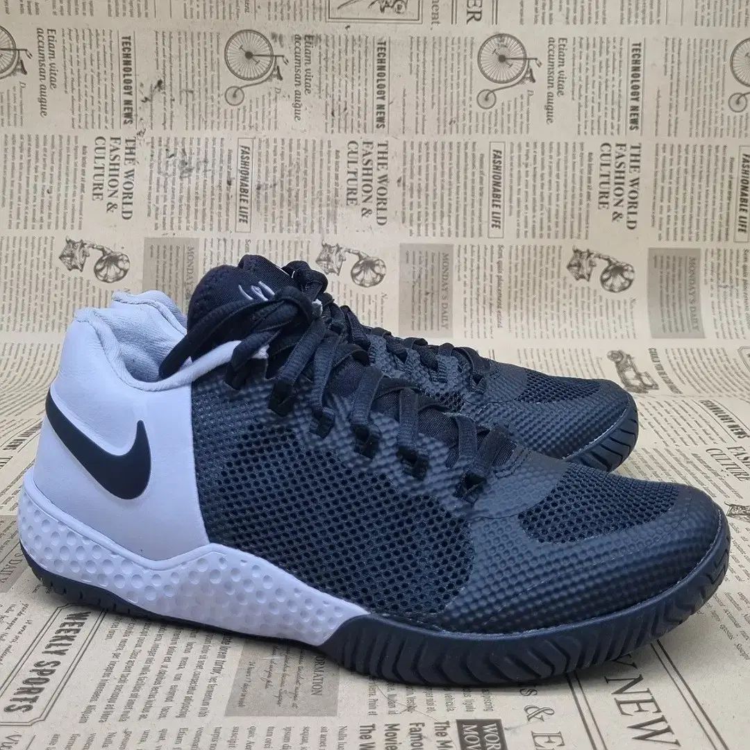 NIKE(ナイキ) コート エアズーム テニスシューズ 230