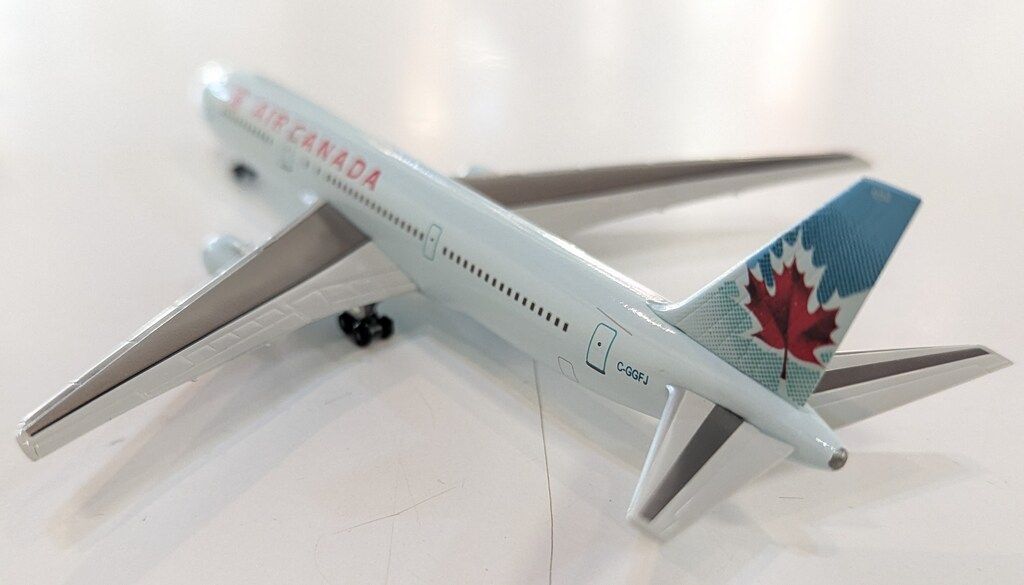 DRAGON WINGS 1/400 PREMIUM COLLECTION 767-300 AIR CANADA DRAGON WINGS 1/400 PREMIUM COLLECTION 767-300 AIR CANADA