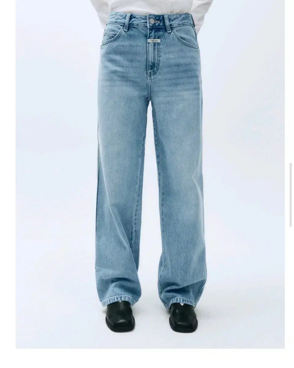 デニムパンツ