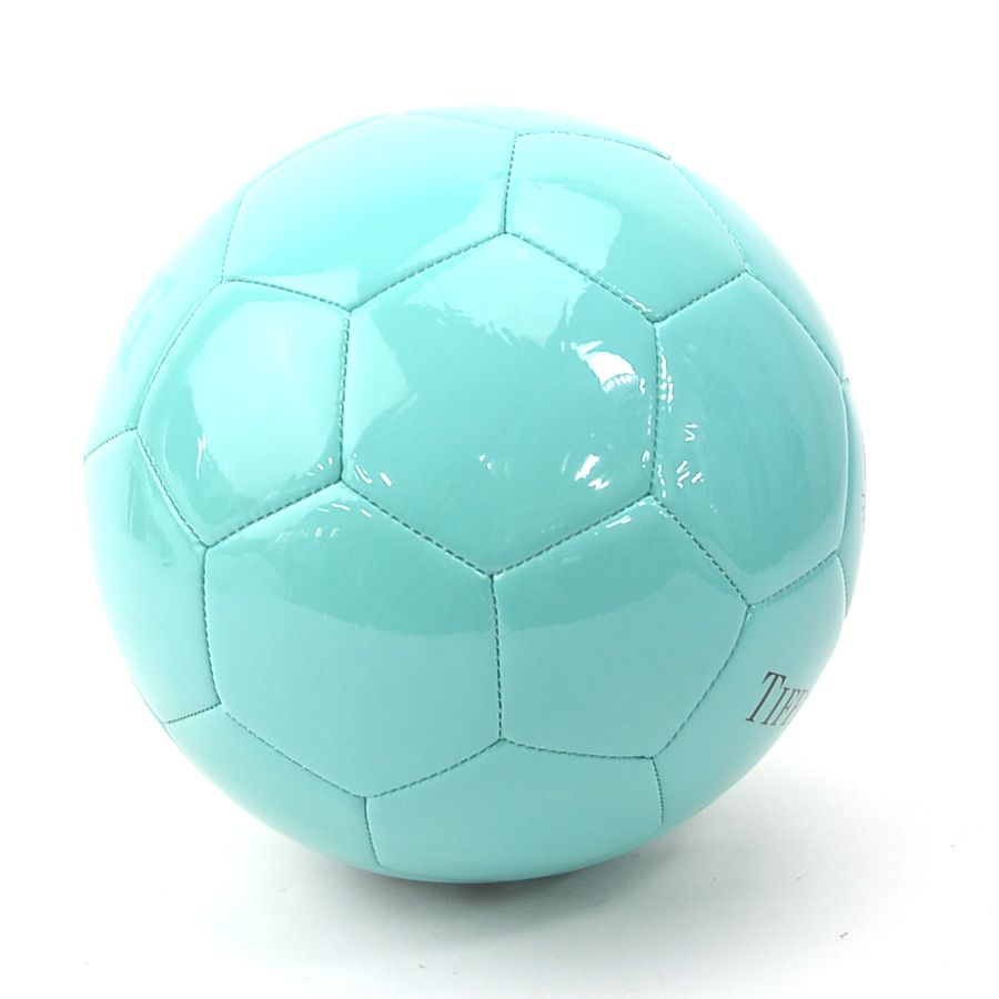 ティファニー TIFFANY&Co. サッカーボール ×スポルディング 原宿