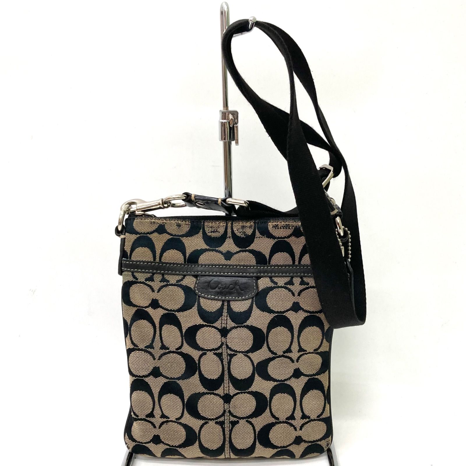 COACH】 コーチ ショルダーバッグ シグネチャー柄 黒系 ☆ - メルカリ