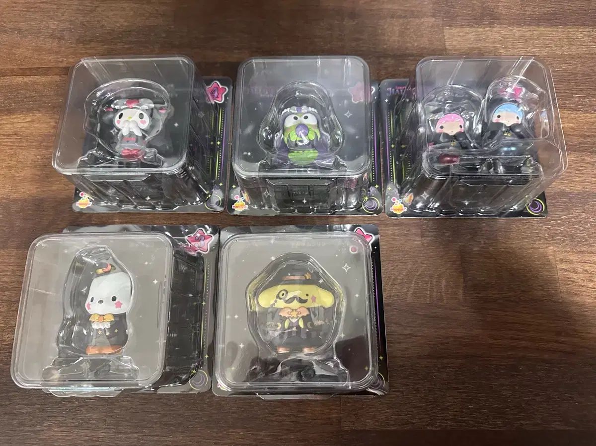 2025 ショップ ハロウィン サンリオ くじ フィギュア 新品 まとめ売り