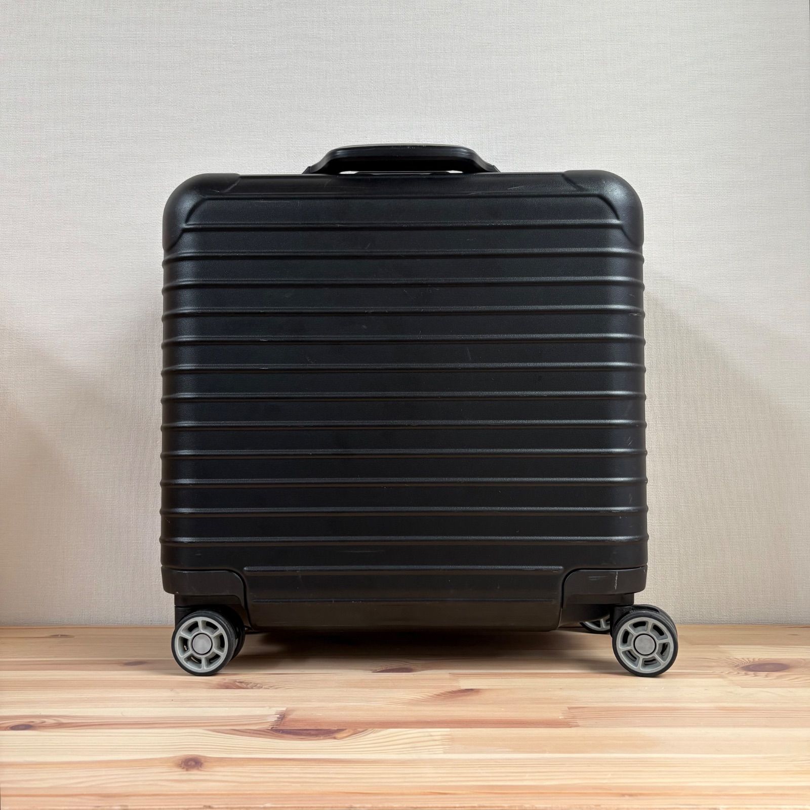 美品 RIMOWA SALSA BUSINESS TROLLEY 25L-27L リモワ サルサ ビジネス