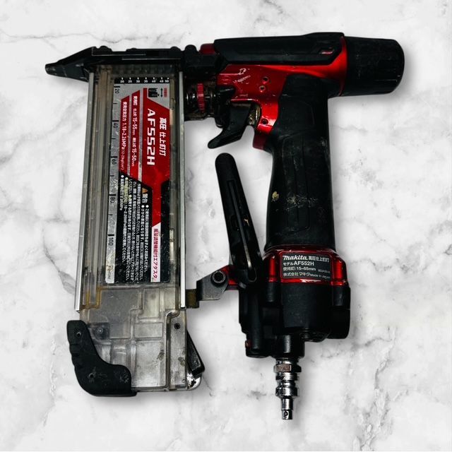 動作良好 Makita マキタ 高圧フィニッシュネイラ AF552H 高圧仕上釘打機 エア釘打ち機