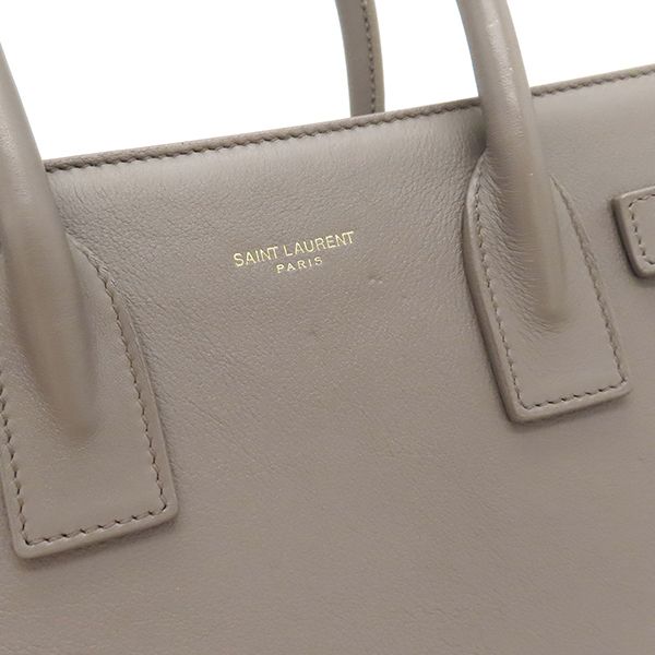 ベージュ ハンドバッグ