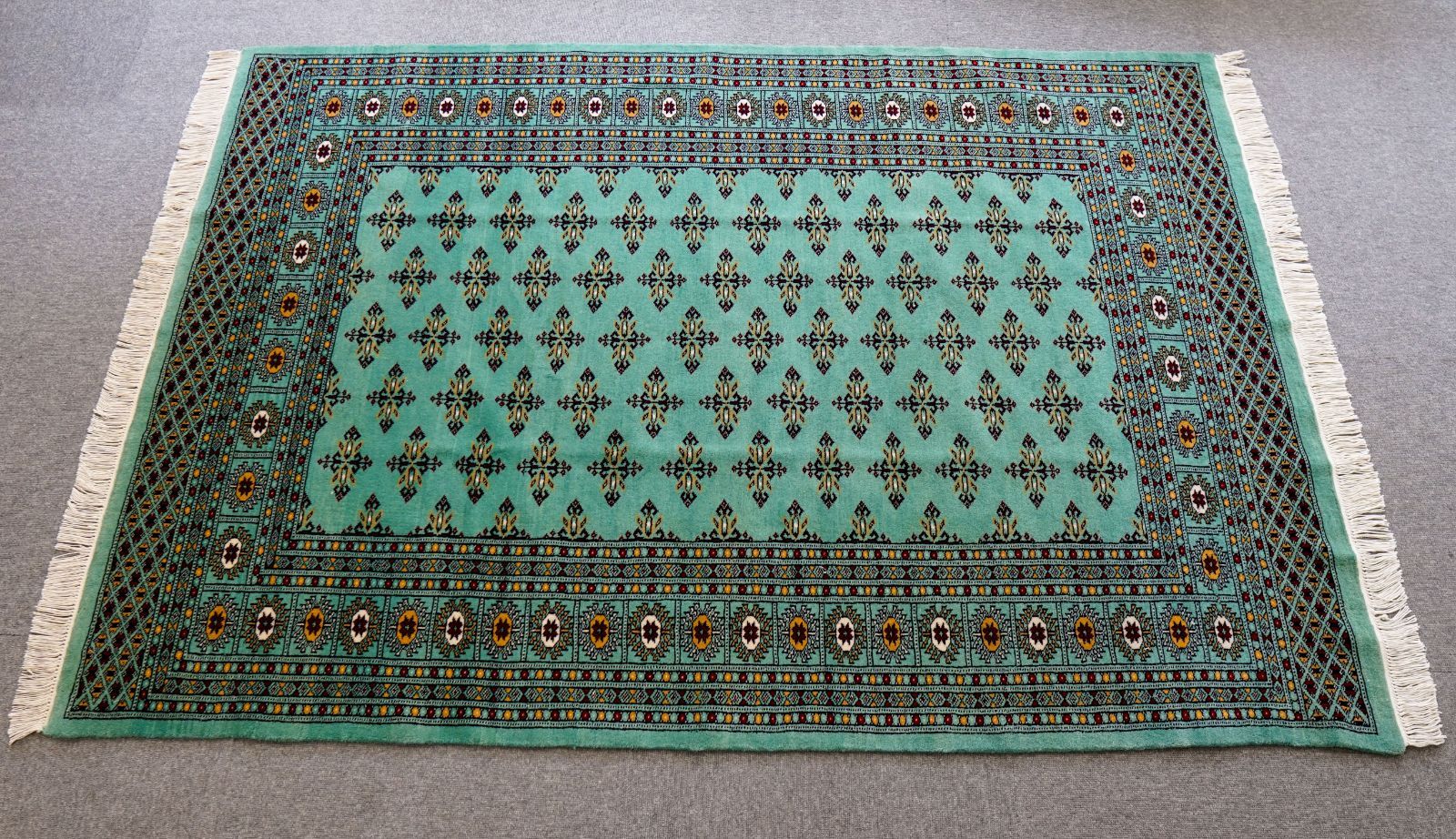 180×129cm パキスタン手織り絨毯