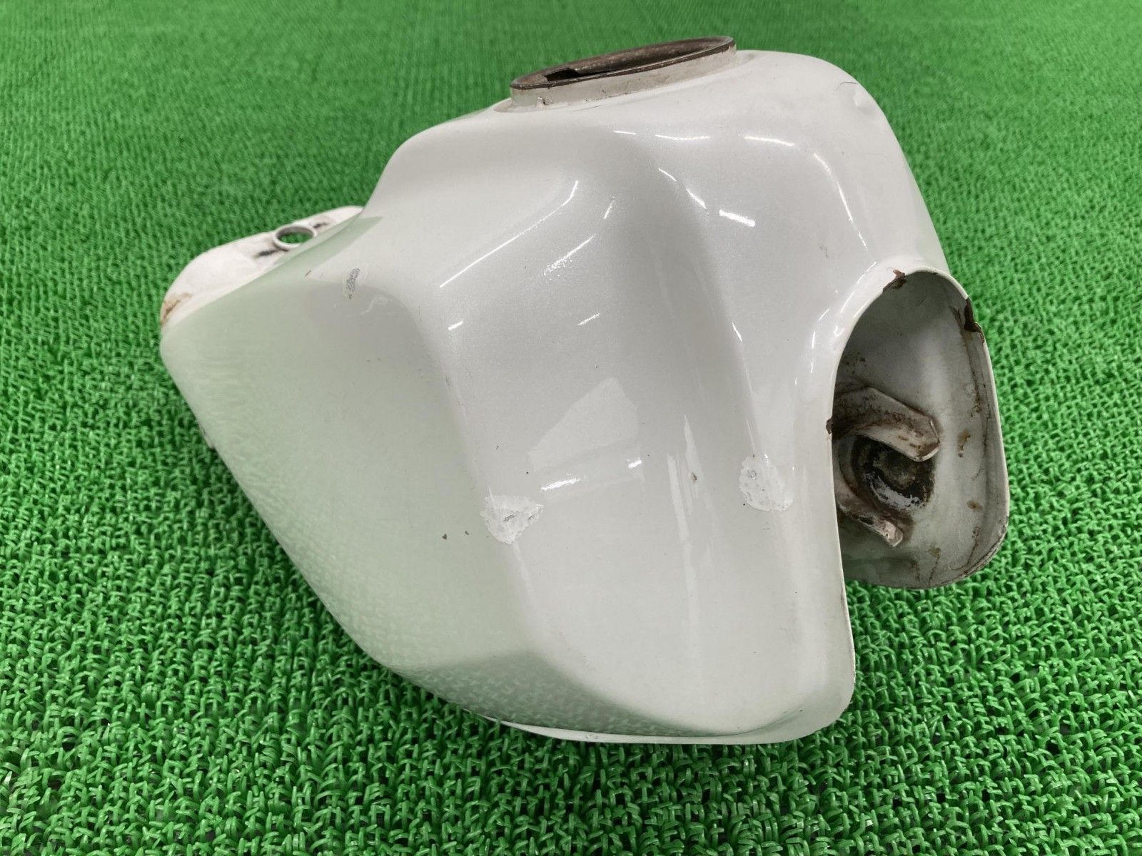 TW200 純正タンク TW200 純正タンク に興味をもっていただき 【公式通販】