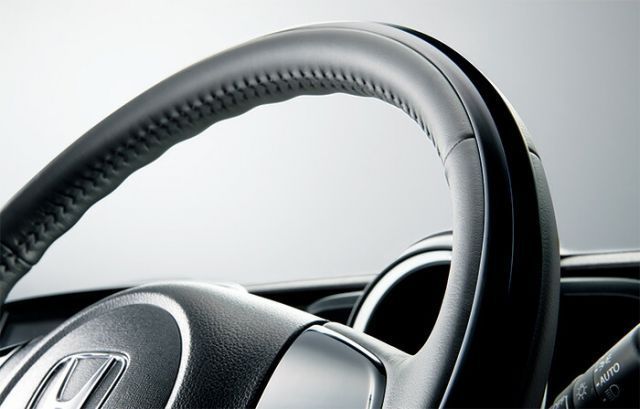 HONDA ホンダ NONE N-ONE エヌワン ホンダ純正 ブラック＆レザーパッケージ ステアリングガーニッシュ装備無し車用 2015.10～次モデル