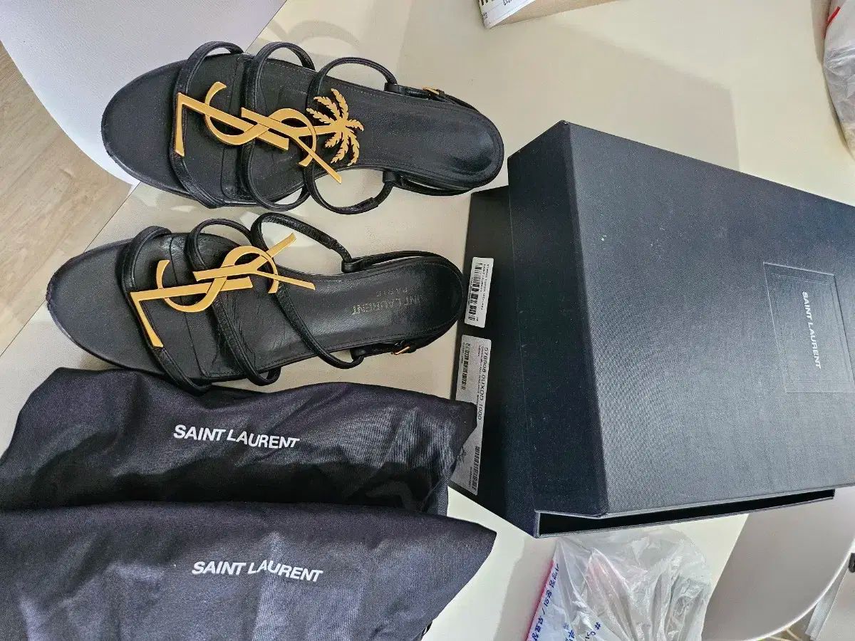 Saint Laurent サンローラン サンダル