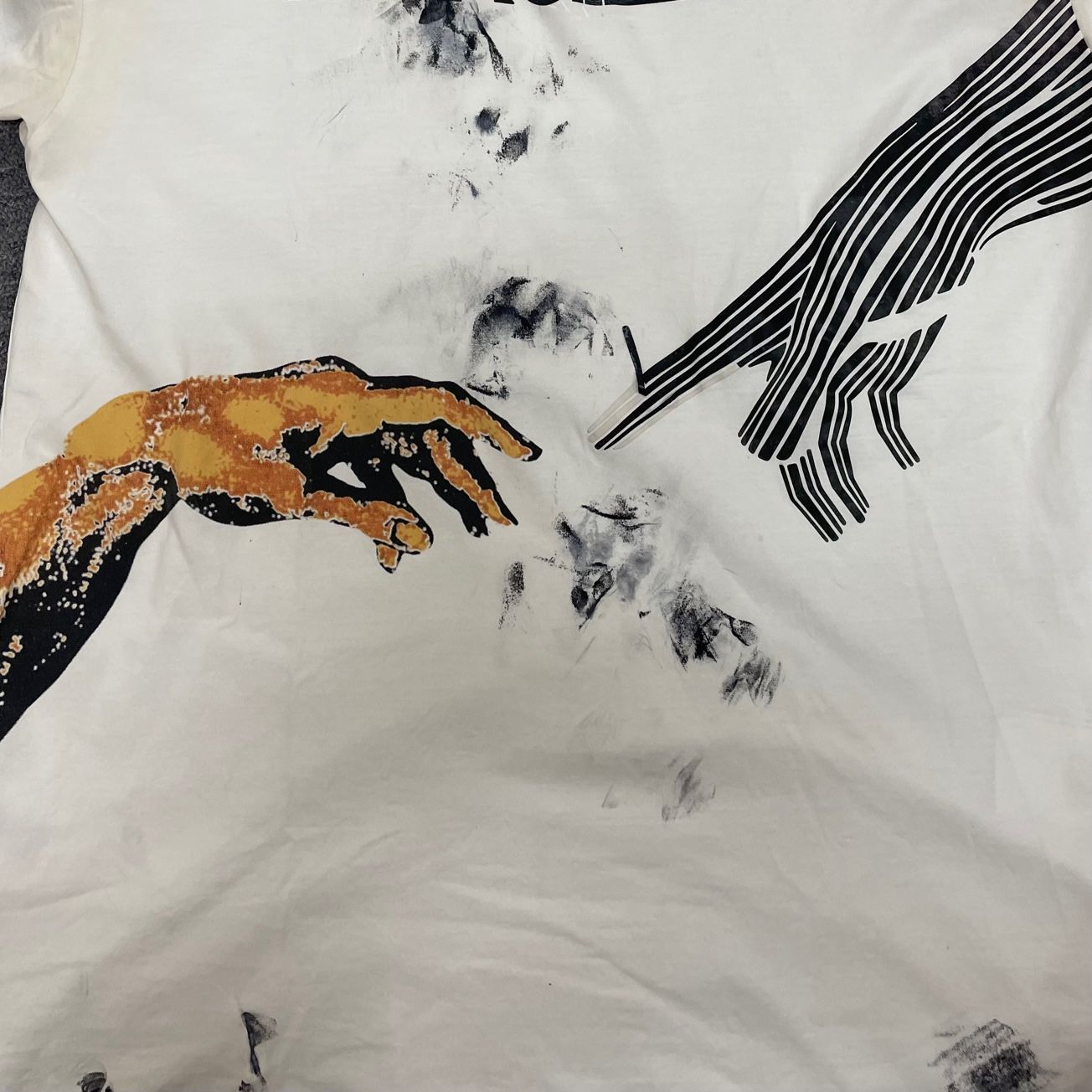 みん　メゾンマルジェラ Maison Margiela　ミニロゴTシャツ MAISON MARGIELA マルジェラ 数字刺繍ロゴ Tシャツ S
