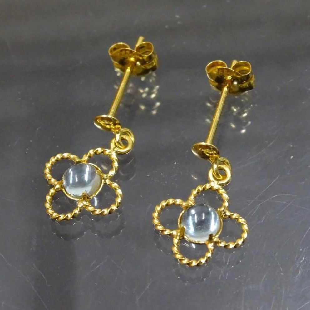 18金 K18 ゴールド GOLD 750 天然アクアマリン ぶら下がり クローバー デザイン ピアス 両耳 総重量約0.48g ジュエリー 宝石 貴金属 レディース 普段使い WWW_MORNINGWALKER_COM