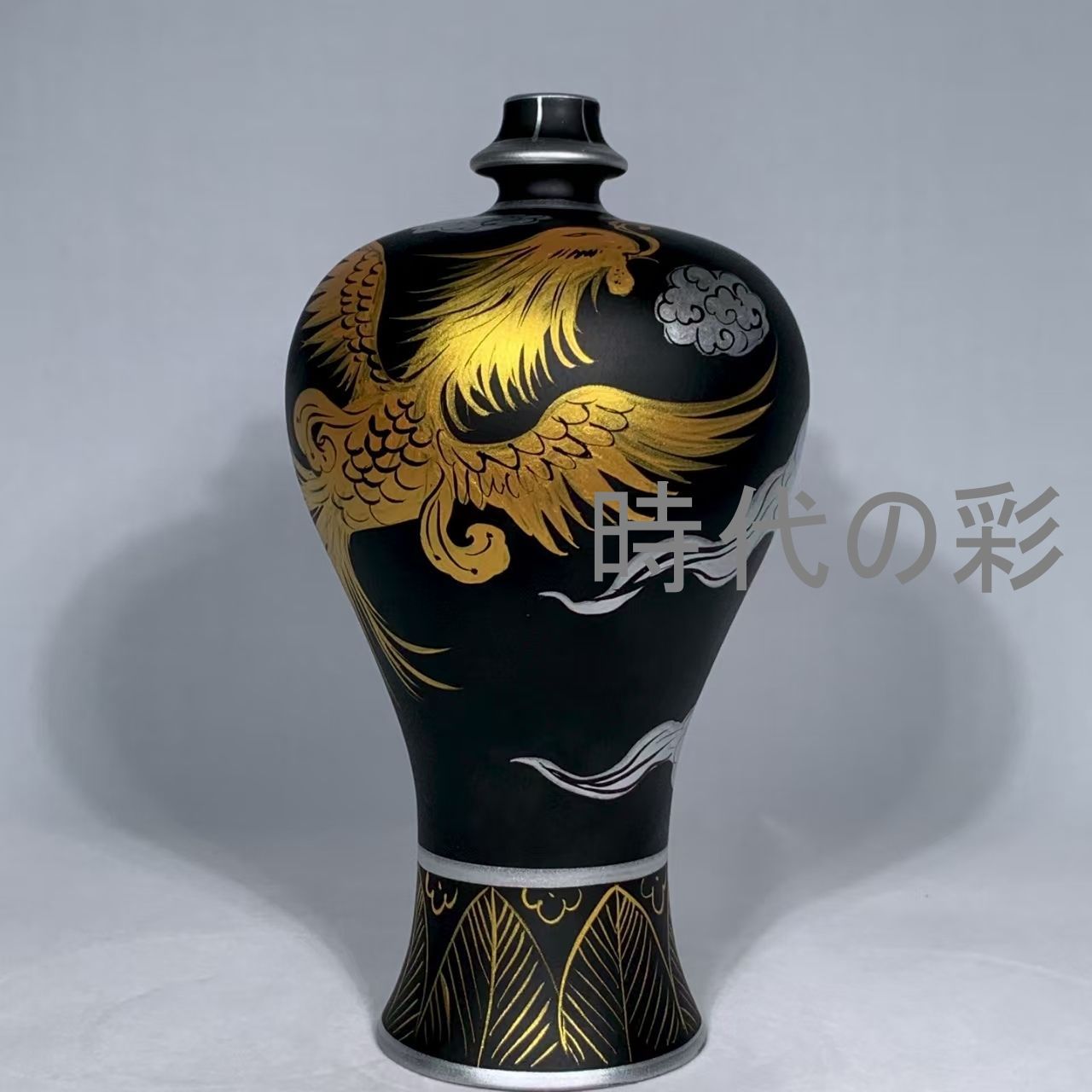 中国古美術 旧蔵 宋汝窯 大漆 彩絵 龍鳳文 梅瓶 古陶磁器 花瓶 書斎飾り 中国古玩 唐物 古賞物 時代物 R07092302