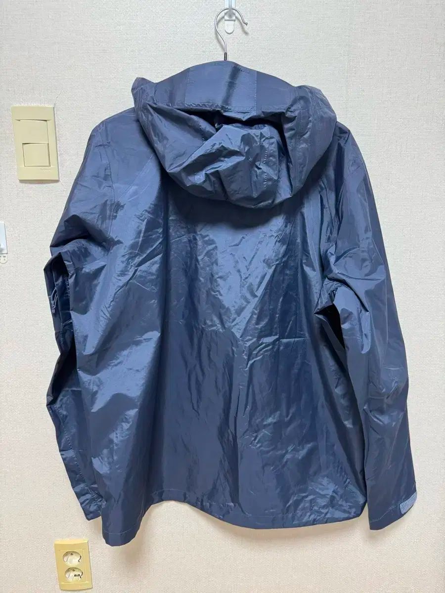パタゴニア トレントシェル 3L レインジャケット M ネイビー