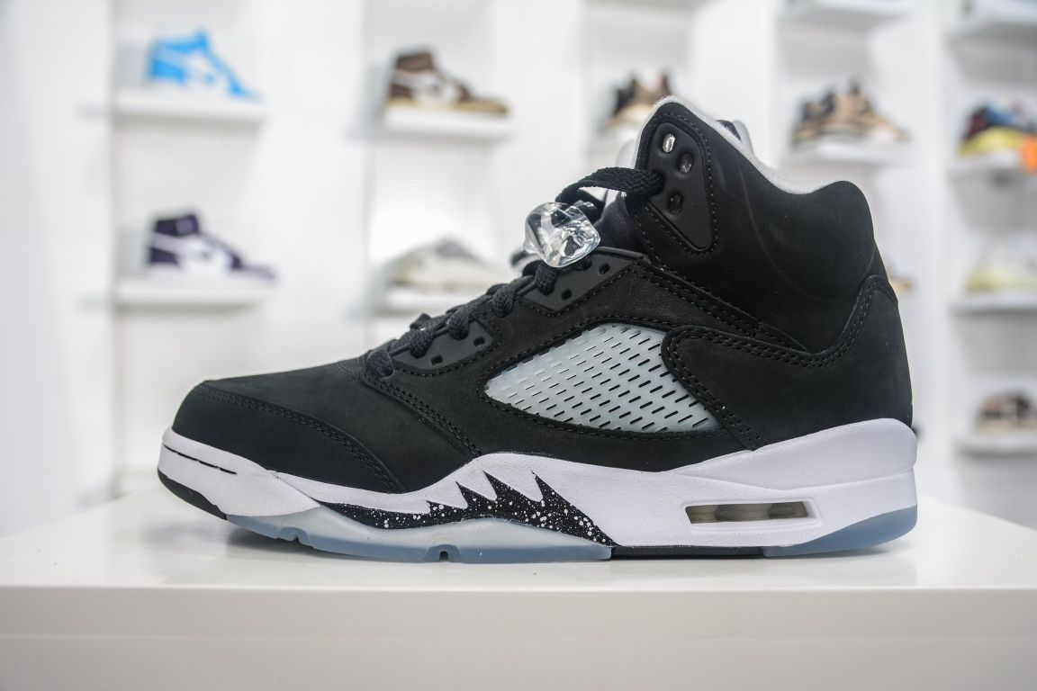 NIKE AIR JORDAN 5 RETRO "MOONLIGHT"