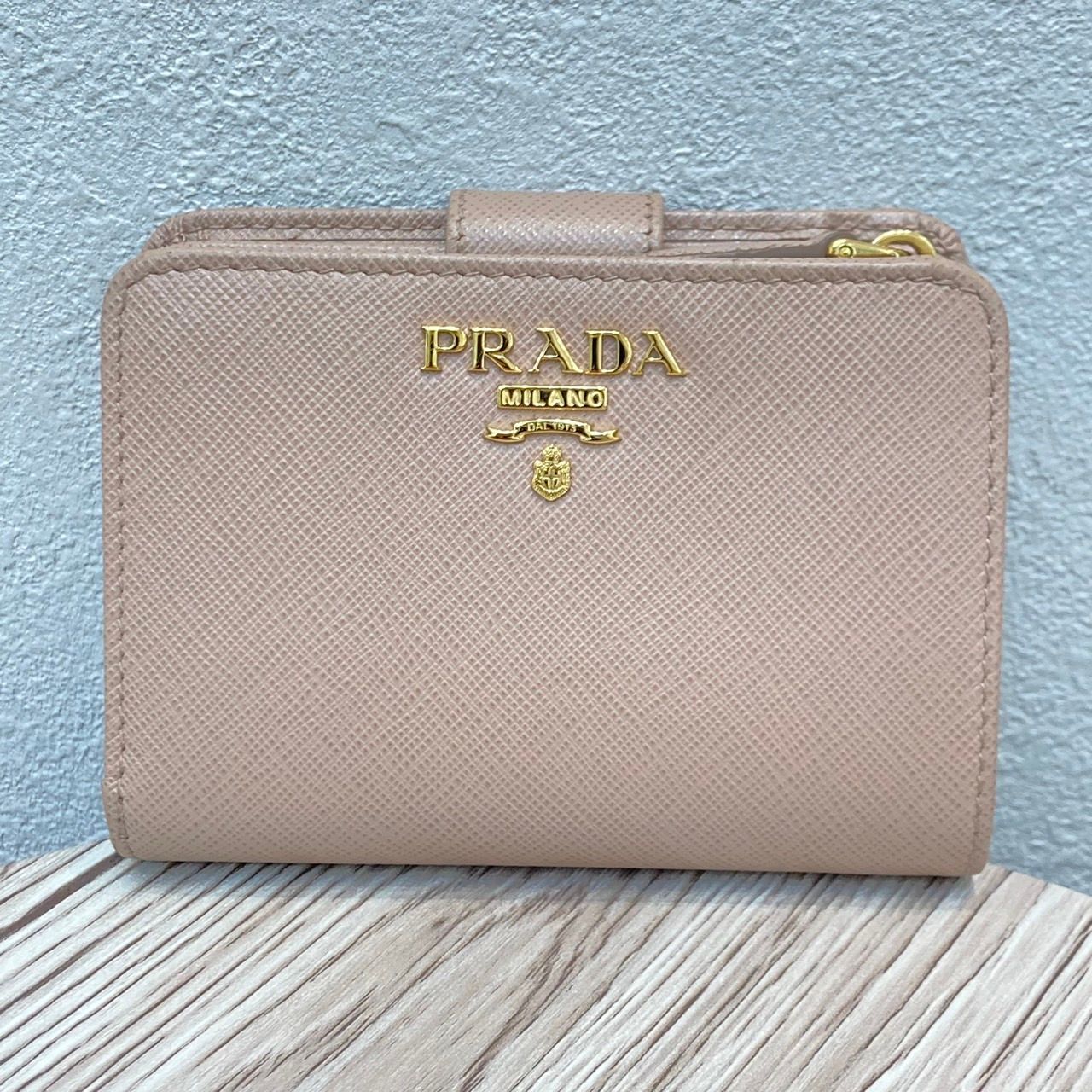 ◇ 美品 PRADA プラダ 1ML018 二つ折り財布 ピンクベージュ CIPRIA