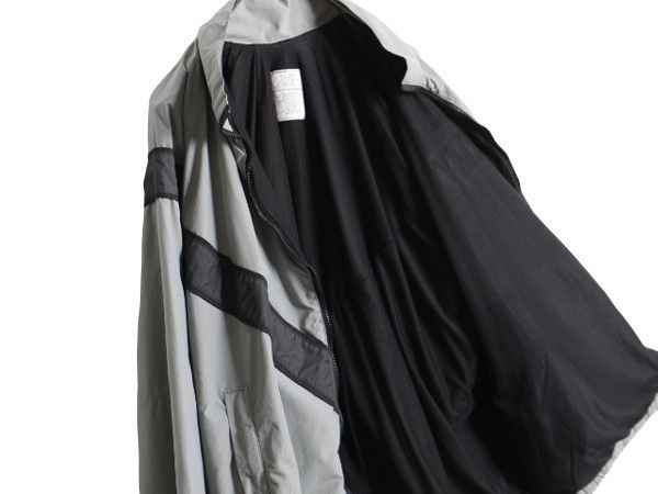 90s 96年製 米軍実物 US ARMY ナイロン トレーニング ジャケット MEDIUM REGULAR 古着 90年代 ミリタリー 軍物 PFU ジャンパー ブルゾン 灰 お得なクーポン配布中!】 90s 96年製 米軍実物 US ARMY ナイロン
