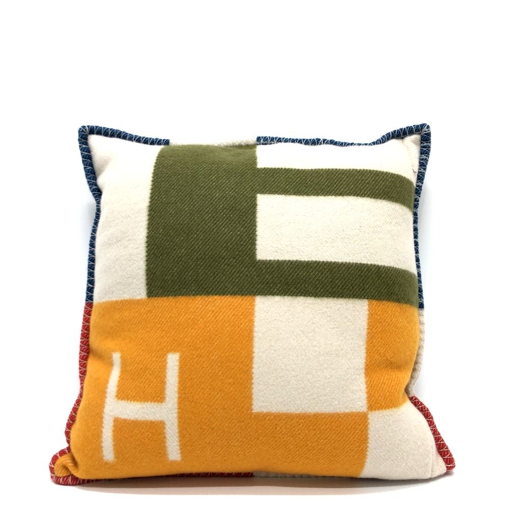 HERMES エルメス クッション アヴァロン・ピアノ H103721M
