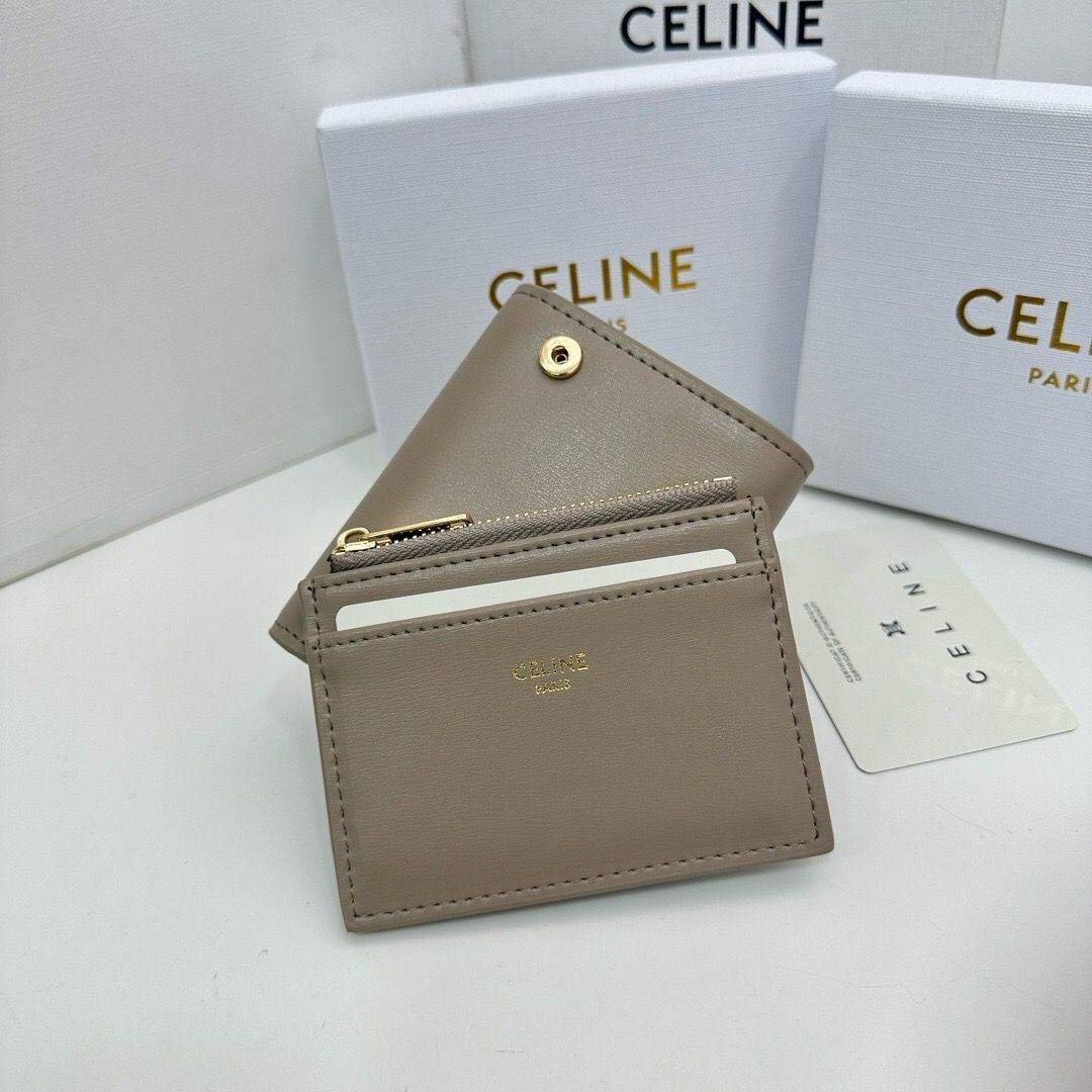 セリーヌ CELINE 財布 三つ折り財布 未使用 - メルカリ