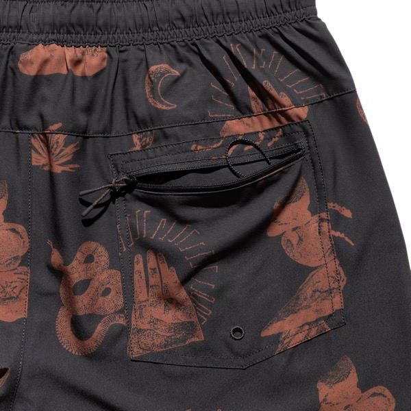 ランニング トレイルランニング