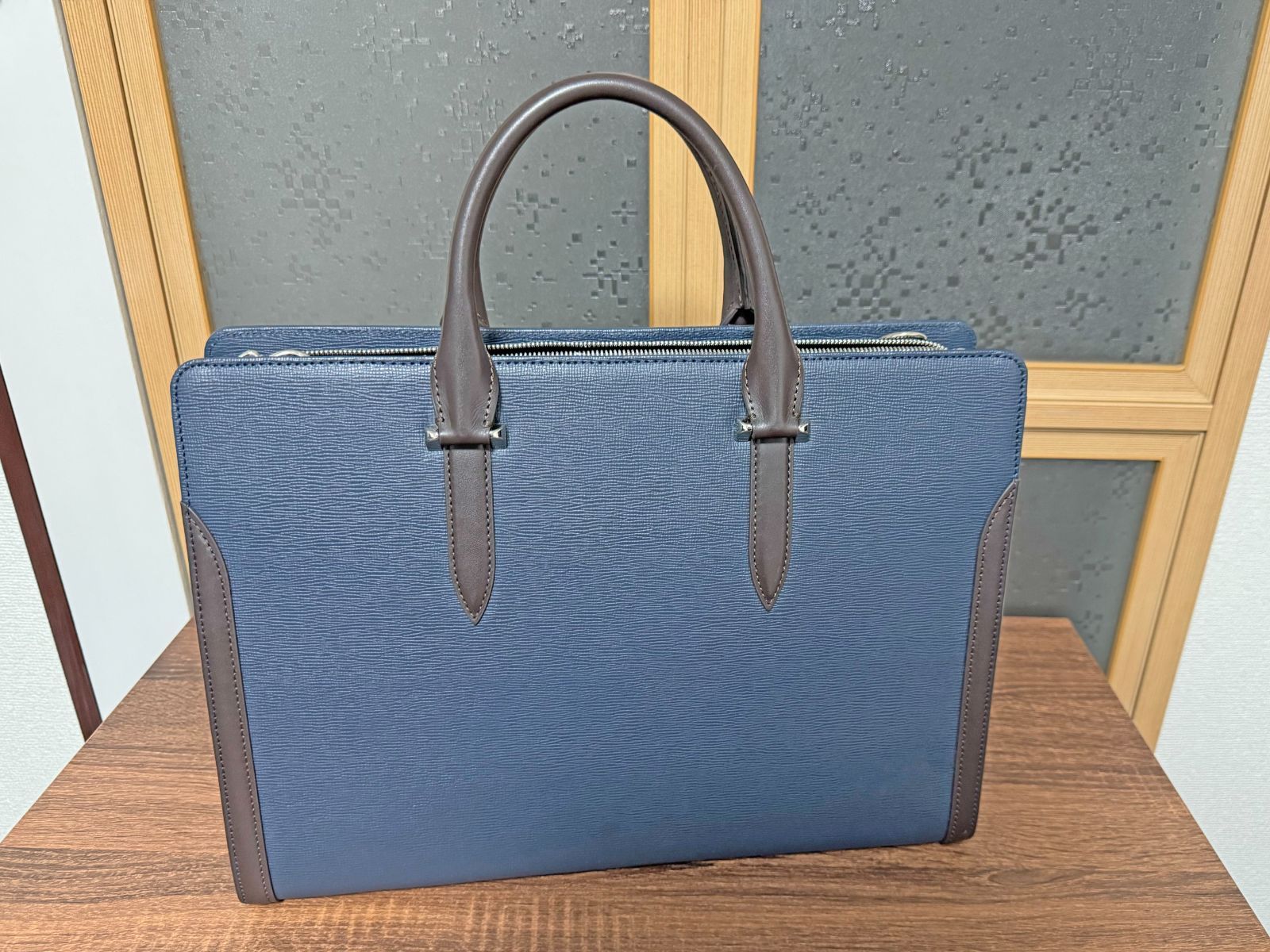 定価4万以上】美品 TAKEO KIKUCHI 牛皮ビジネスバック スパーダ