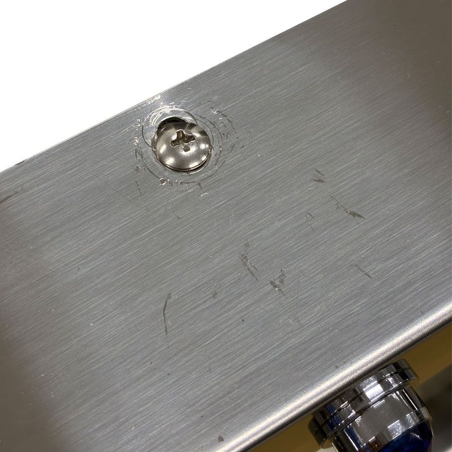 感動 トラックショップジェット B級品 店頭ディスプレーキズ有り品 パイロットランプナンバー枠 パイロットランプブルー付き ステンレス製 大型車用