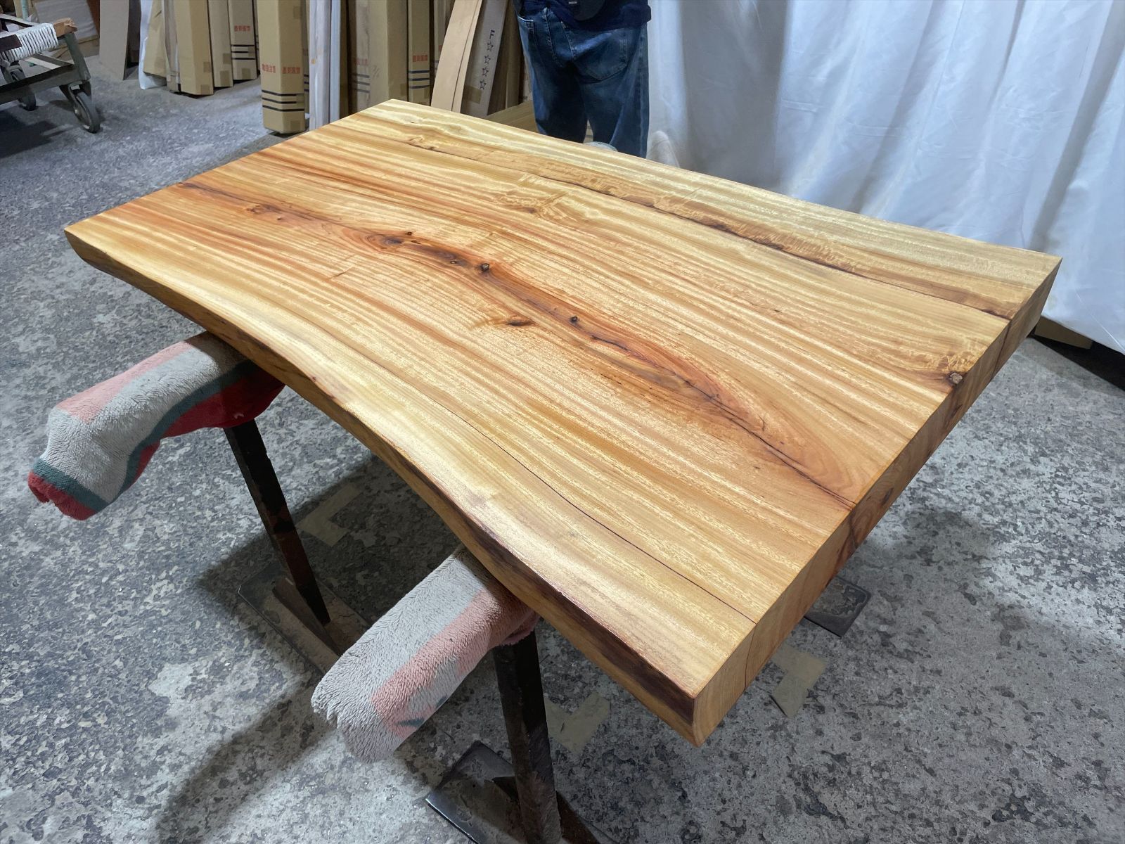 一枚板無垢材 1330x830-720x92mm