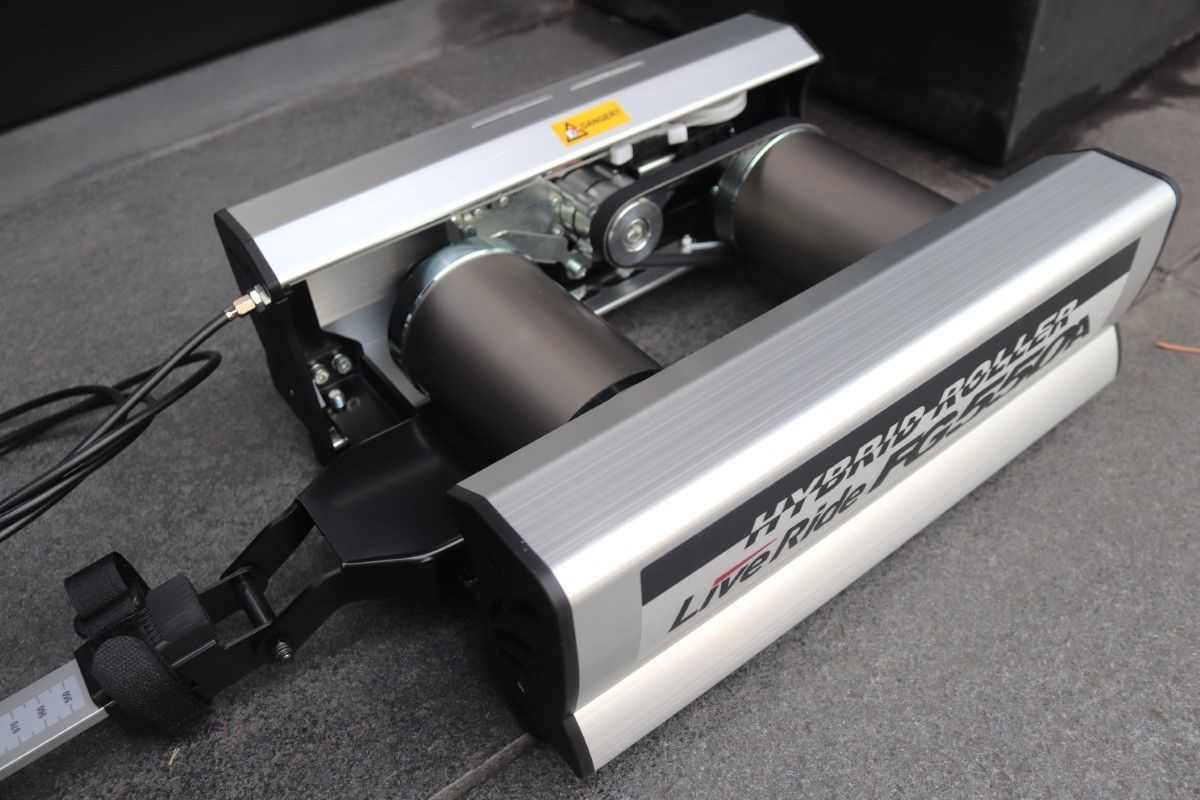 ミノウラ Minoura LiveRide FG220 ハイブリッドローラー Hybrid ミノウラ Minoura LiveRide FG220 ハイブリッドローラー Hybrid