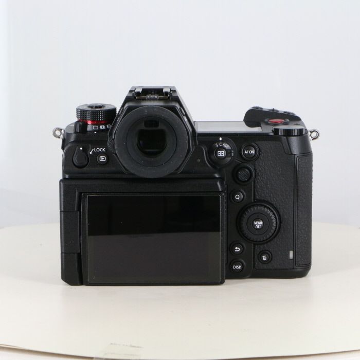 Panasonic DC-S1H
