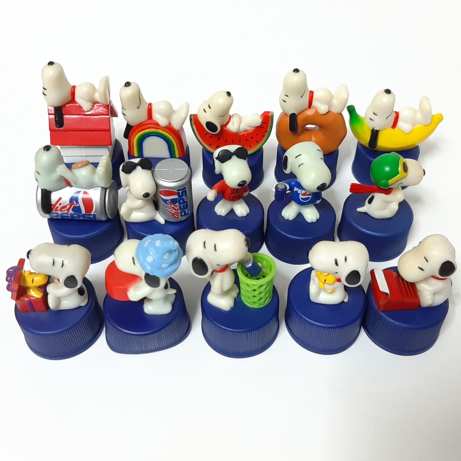 スヌーピーボトルキャップ　コンプリート スヌーピー ペプシ ボトルキャップ 全30種 Snoopy Pepsi Bottle