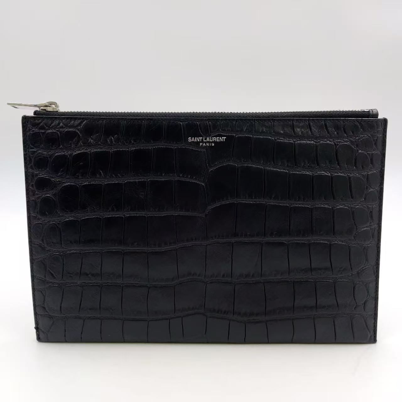 SAINT LAURENT PARIS クロコダイル型押しレザー タブレットスリーブ レザー ブラック クラッチバッグ シルバー 375950 CS30E 1000