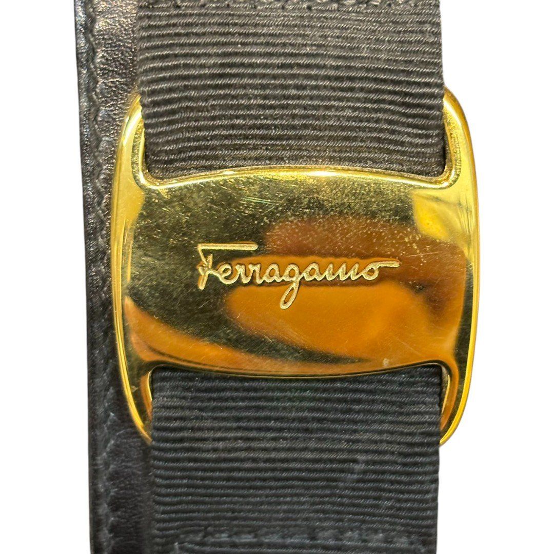 Salvatore Ferragamo (サルヴァトーレフェラガモ) ⑤ ヴァラ レザー  