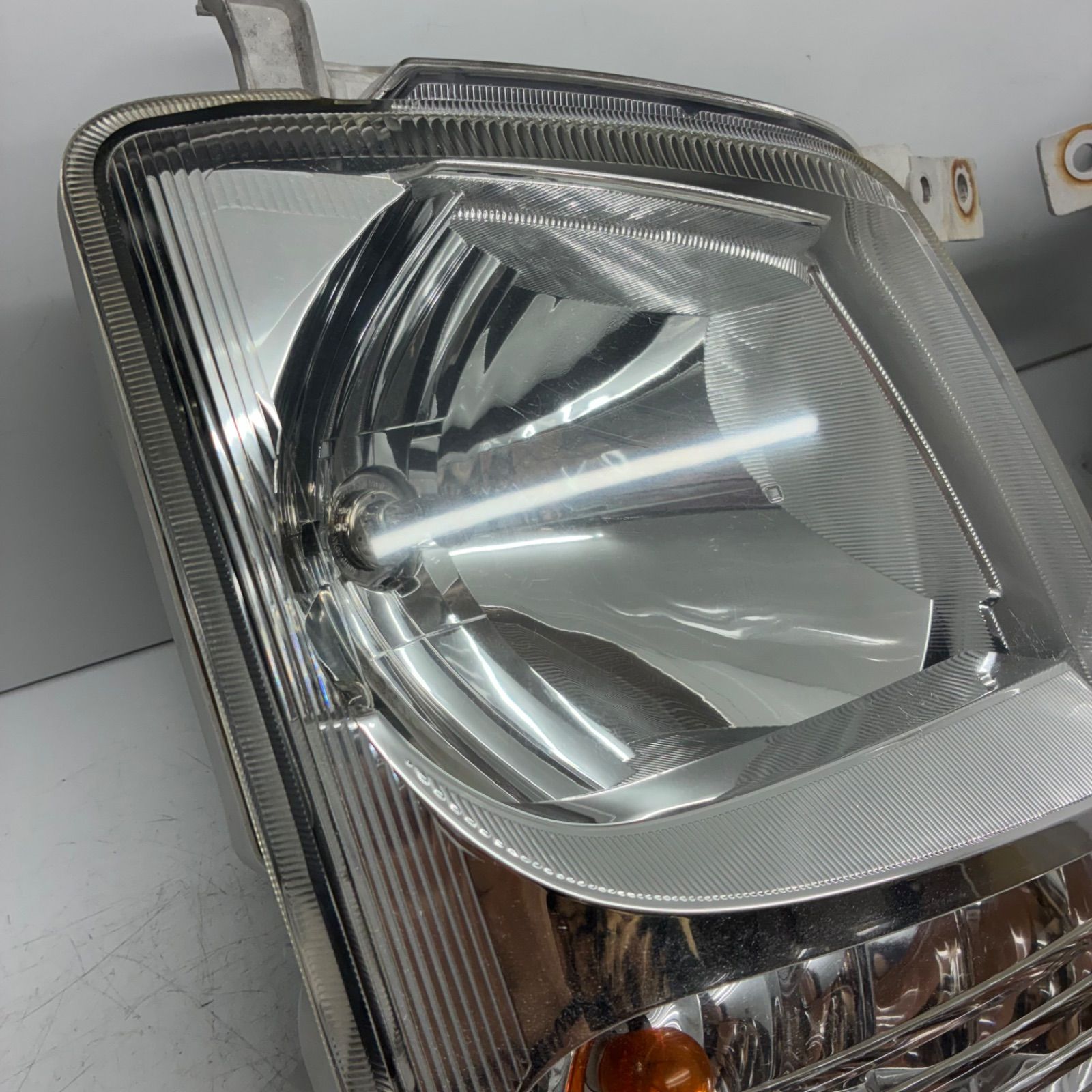 2025秋の新作入荷。 コーティング済 スズキ MH21S MH22S ワゴンR 後期 ヘッドライト ランプ レンズ 左右セット LR ハロゲン koito 100-59122 P71481 人気アイテムが続々登場！