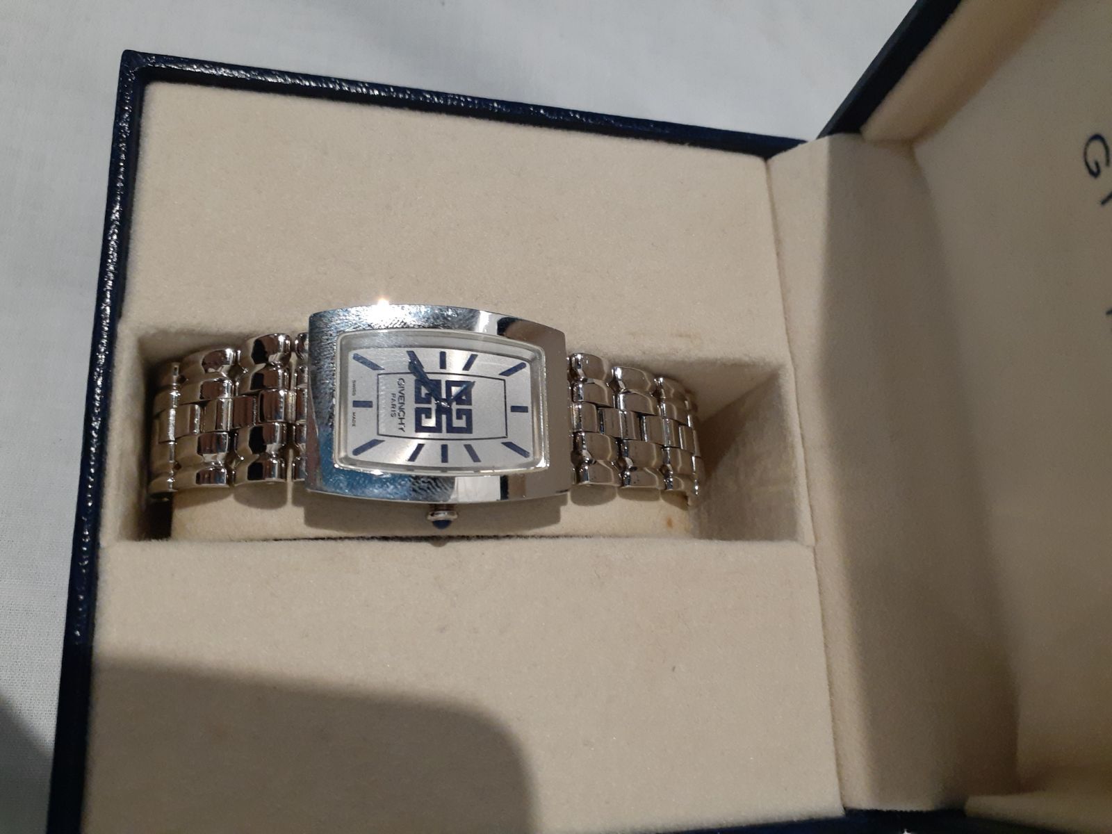 GIVENCHY 時計 腕時計 【動作不動】ジバンシー GIVENCHY レディース