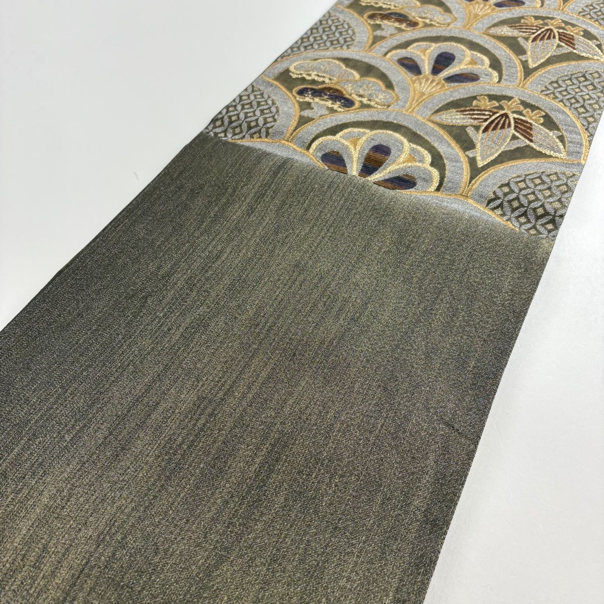 ほぼ  袋帯 秀品 青海波 松竹 金糸 箔 鶯色 六通 正絹 色