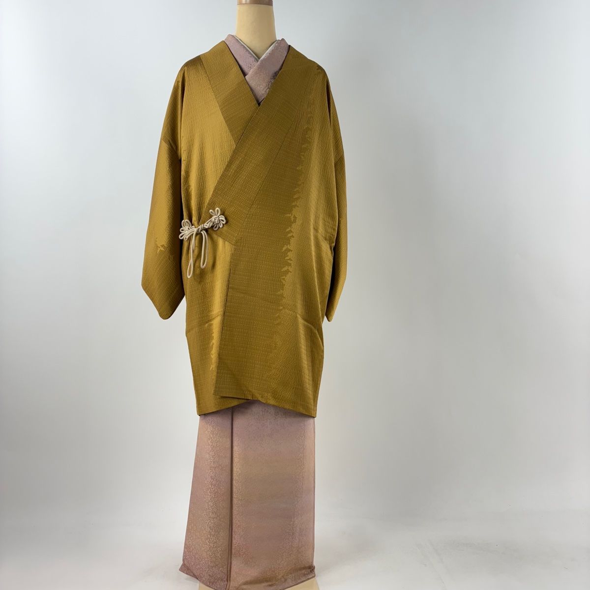 道中着 身丈92.5cm 裄丈63.5cm S 和装コート 着物衿 リバーシブル 地紋 山吹茶色 正絹 秀品