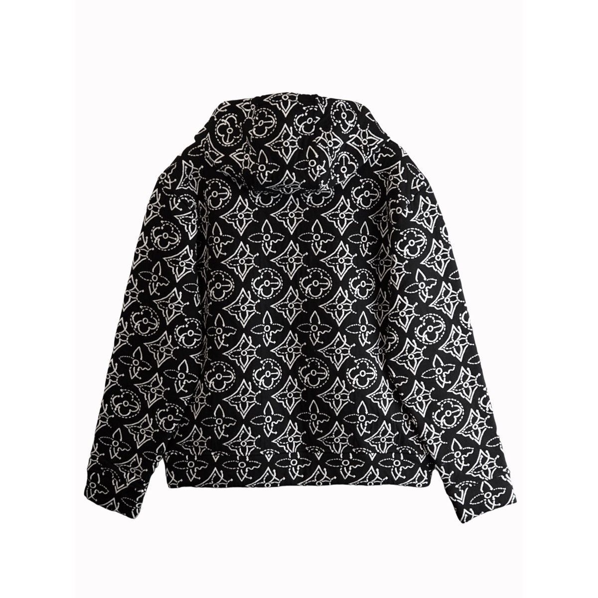 ルイヴィトンLOUISVUITTONパーカーフラワーキルテッドフーディXS LOUIS VUITTON NBA フラワーキルテッドパーカーフーディМ